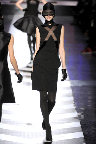 Vestido negro sin mangas detalles transparentes J P Gaultier
